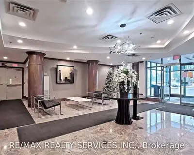 11 Oneida Crescent #1002, Richmond Hill, ON L4B 0A1