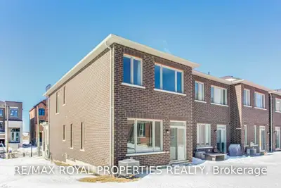 11 Wesmina Avenue, Whitchurch-Stouffville, ON L4A 0R7