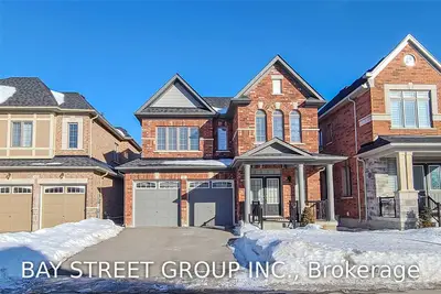 61 Hydrangea Hollow, East Gwillimbury, ON L9N 0T1