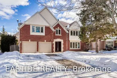 996 Portminster Court, Newmarket, ON L3X 1L9