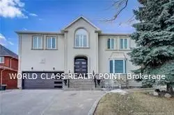 15 Horizon Court W, Richmond Hill, ON L4B 3G1