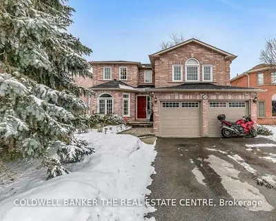 400 TRAVISS Drive, Newmarket, ON L3Y 7J7