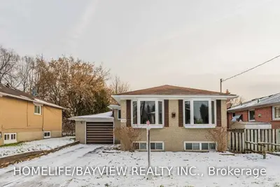 218 Silverbirch Drive, Newmarket, ON L3Y 2Z5