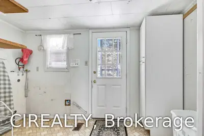 96 Weldrick Road W, Richmond Hill, ON L4C 3T8