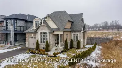 56 Festival Court, East Gwillimbury, ON L9N 0N8