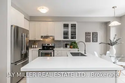 108 Courtland Crescent, East Gwillimbury, ON L9N 0B1