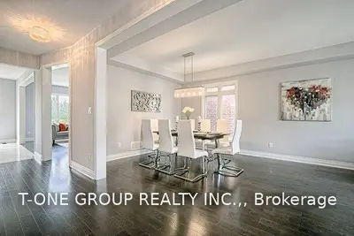 1049 Wilbur Pipher Circle, Newmarket, On L3x 0g3