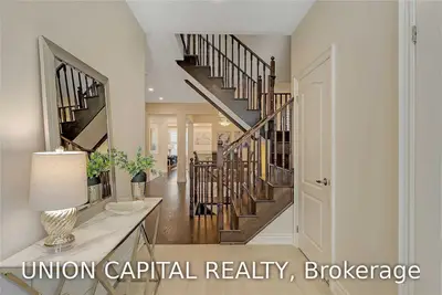 4 Manor Hampton Street, East Gwillimbury, ON L9N 0L6