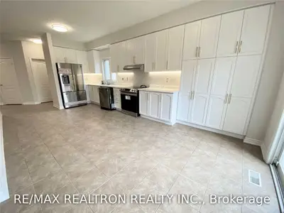 88 Timber Valley Avenue, Richmond Hill, ON L4E 4Z9