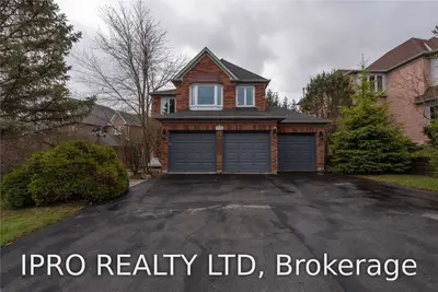 170 Widdifield Avenue, Newmarket, On L3x 1z2