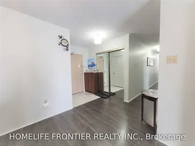20 Harding Boulevard W 501, Richmond Hill, ON L4C 4S4