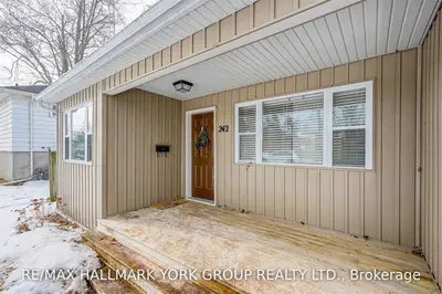 242 Simcoe Avenue, Georgina, ON L4P 2H8