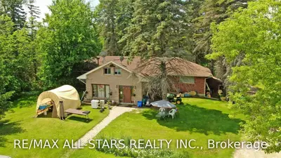 24240 Warden Avenue, Georgina, ON L4P 3E9