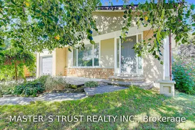 410 Roywood Crescent, Newmarket, ON L3Y 1A5