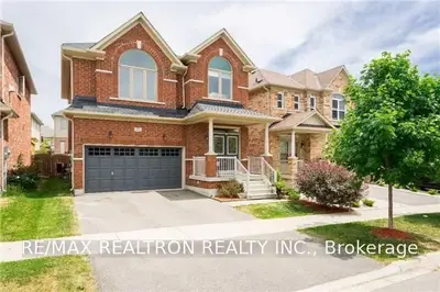 10 Butterwood Lane, Whitchurch-Stouffville, ON