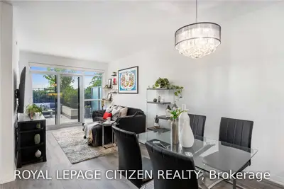 65 Oneida Crescent 310, Richmond Hill, On L4b 0g9