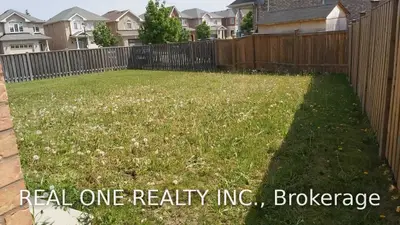 353 Rannie Road, Newmarket, ON L3X 2N2
