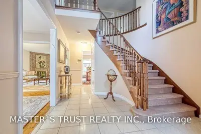 19 Felicia Court N, Vaughan, ON L4J 5K6