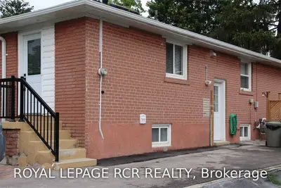 64 Walter Avenue, Newmarket, ON L3Y 2T3