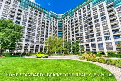 18 Harding Boulevard 815, Richmond Hill, ON L4C 0T3