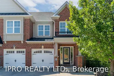 19 Eastwind Drive, Whitchurch-Stouffville, ON L4A 0W6
