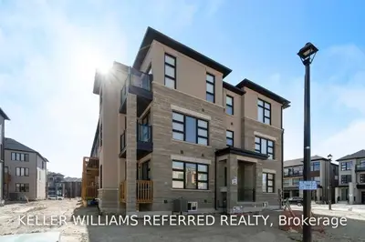 532 New England Court, Newmarket, ON L3X 0M6