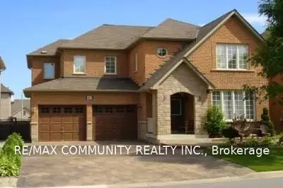 40 Grand Oak Drive, Richmond Hill, ON L4E 3Z9