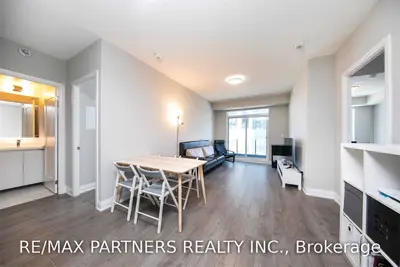 398 Highway 7 Road E 511, Richmond Hill, ON L4B 0G6