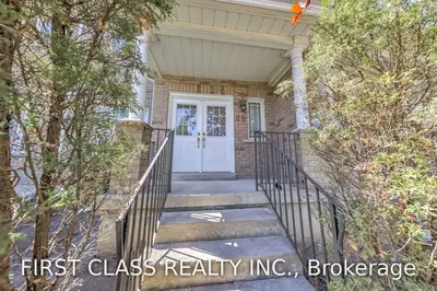 26 Forestwood Street, Richmond Hill, ON L4S 2K3