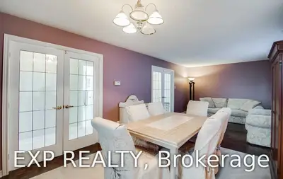 110 Widdifield Avenue Main, Newmarket, ON L3X 1Z3