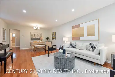 212 Axminster Drive, Richmond Hill, ON L4C 2W1