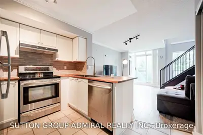 3 Ellesmere Street 223, Richmond Hill, ON L4B 4N2