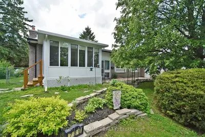 780 Greenfield Crescent, Newmarket, On L3y 3b3