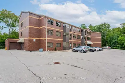 166 Olive Street S 310, East Gwillimbury, ON L9N 1M9