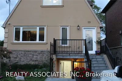19 Wildwood Avenue, Richmond Hill, ON L4E 3B9