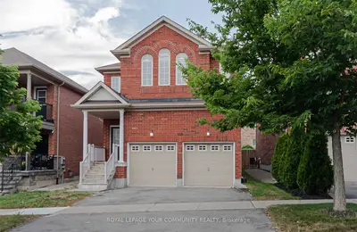 103 Hawkes Drive, Richmond Hill, ON L4S 0C2