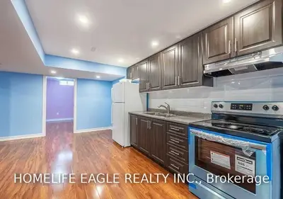 60 Leith (Bmst) Drive, Bradford West Gwillimbury, ON L3Z 0V6