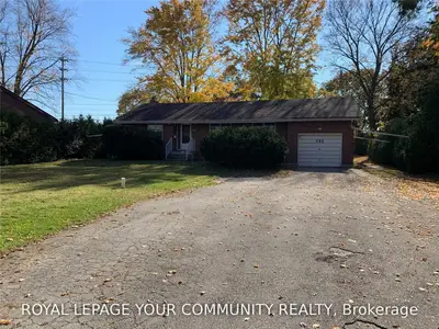 582 Mulock Court, Newmarket, ON L3Y 5H2