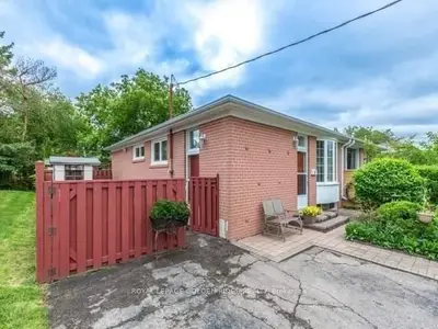 341 Blue Grass Boulevard Main Fl, Richmond Hill, ON L4C 3H3