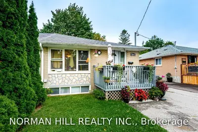 104 Sheldon Avenue, Newmarket, ON L3Y 2V7