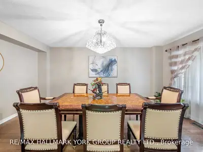 104 William Booth Avenue, Newmarket, ON L3X 3B1
