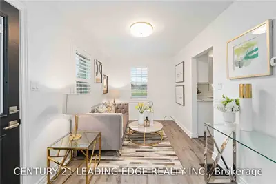 130 Park Avenue, East Gwillimbury, On L9n 1h8