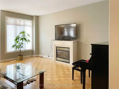 63 Remington Drive, Richmond Hill, ON L4S 2N7