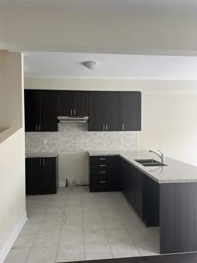 267 Heritage Street, Bradford West Gwillimbury, On L3z 2a4