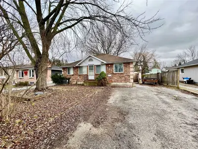 343 Hollywood Drive, Georgina, ON L4P 3A2