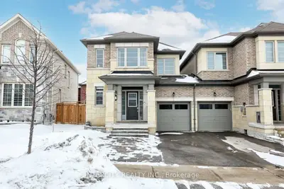 62 Mondial Crescent, East Gwillimbury, ON L9N 0S2