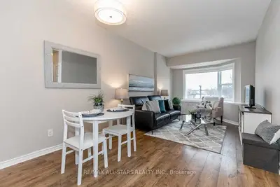 155 Riverglen Drive 203, Georgina, ON L4P 3M3