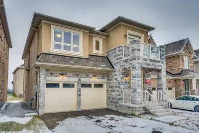 132 Frederick Pearson Street, East Gwillimbury, ON L0G 1R0