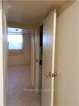 182 Ruggles Avenue W 4, Richmond Hill, ON L4C 1Y4