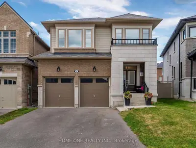 6 Hackett Street Main Fl, East Gwillimbury, ON L9N 0P8